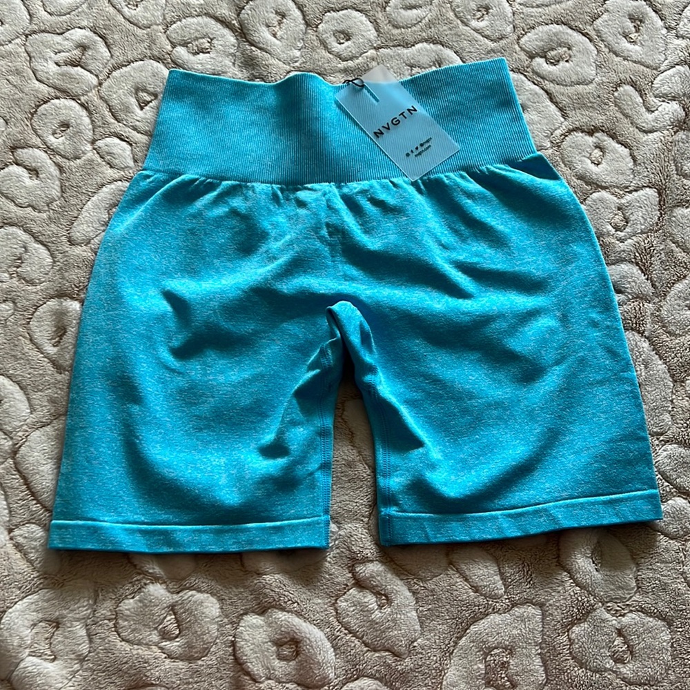 CARIBBEAN BLUE NVGTN SIZE SMALL SCRUNCH SHORTS - NEW